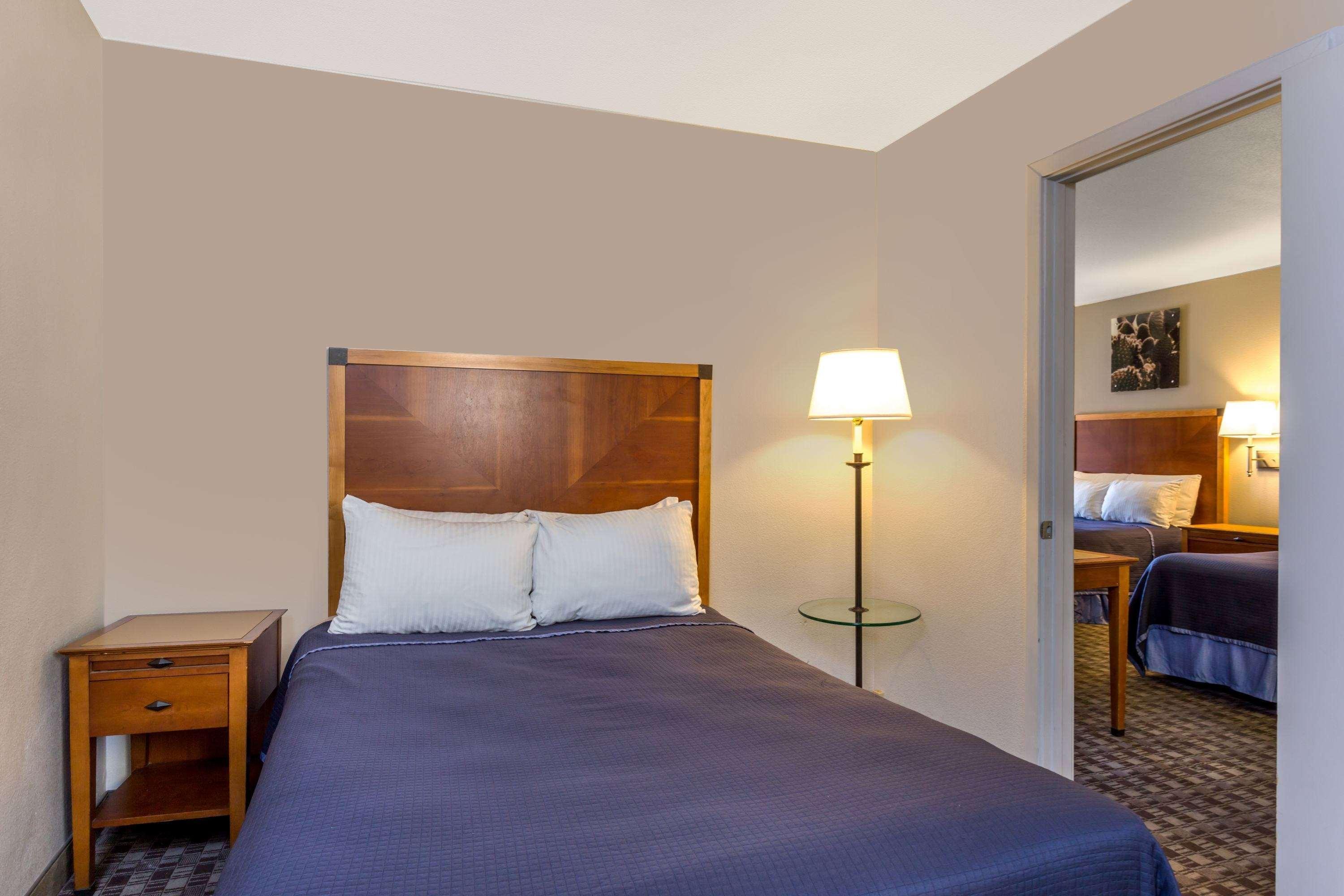 Howard Johnson By Wyndham Scottsdale Old Town Ngoại thất bức ảnh